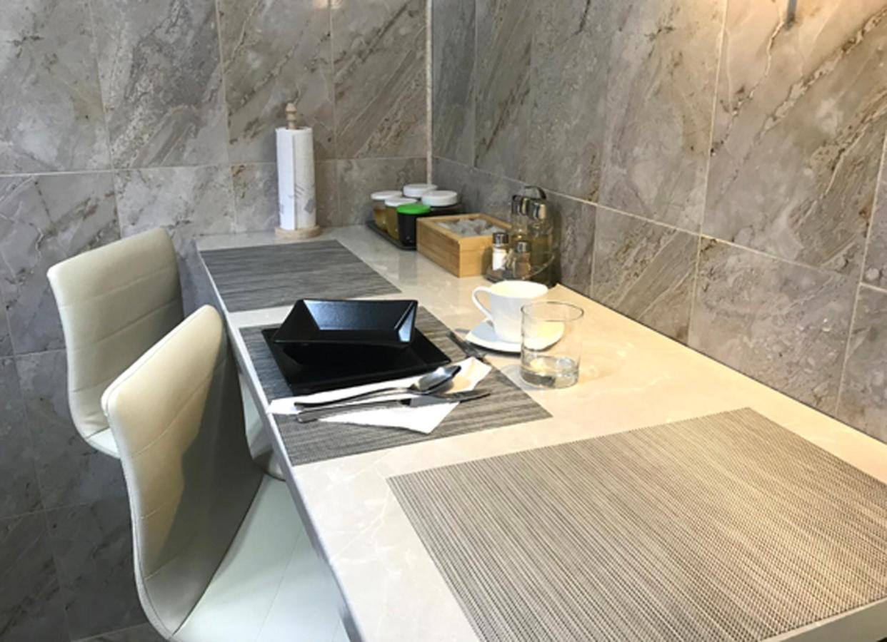Отель Check-In Kaya Сибиу Экстерьер фото